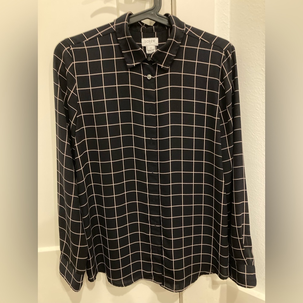 J.crew button shirts. Xs size. Perfect condition